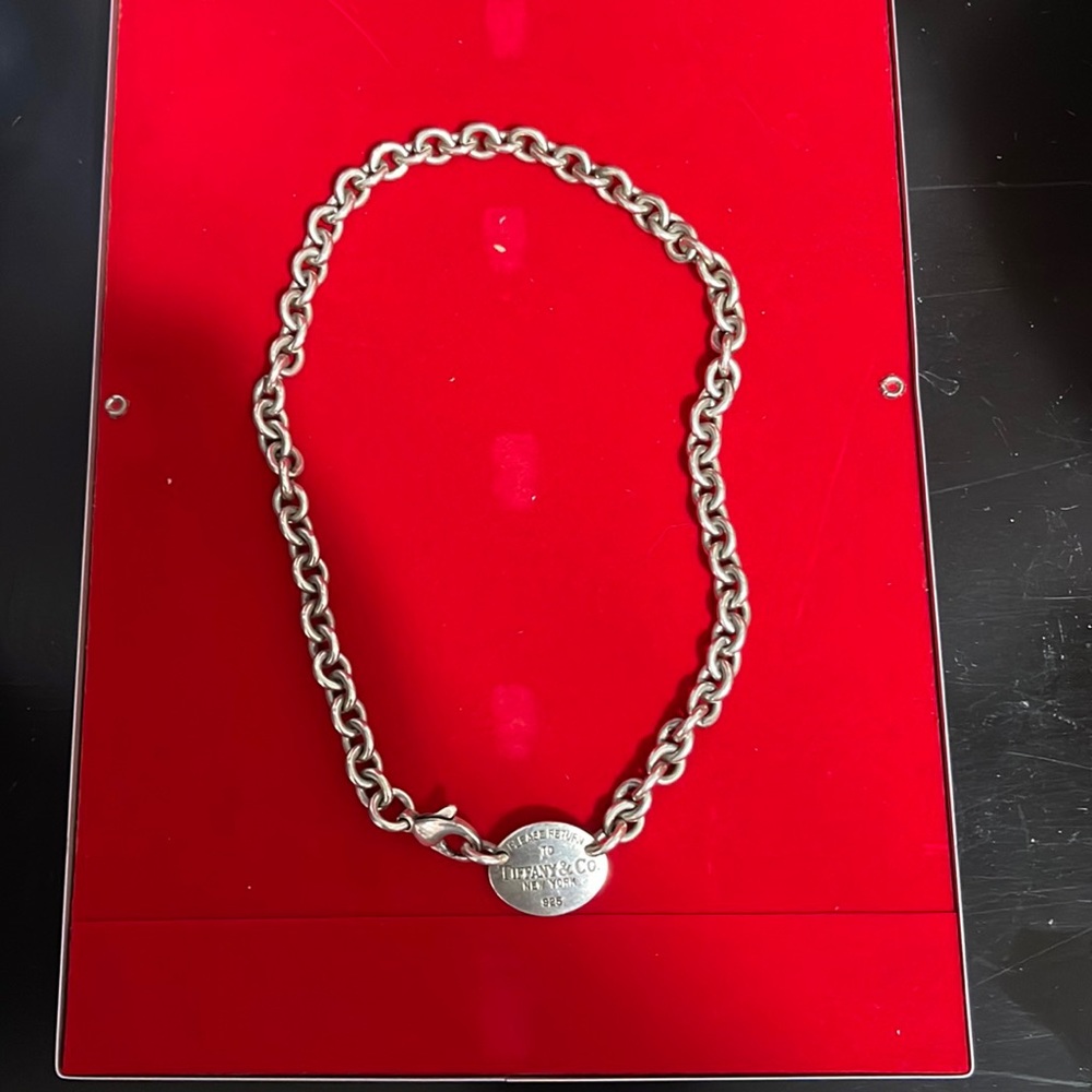 Beautiful please return to Tiffany necklace